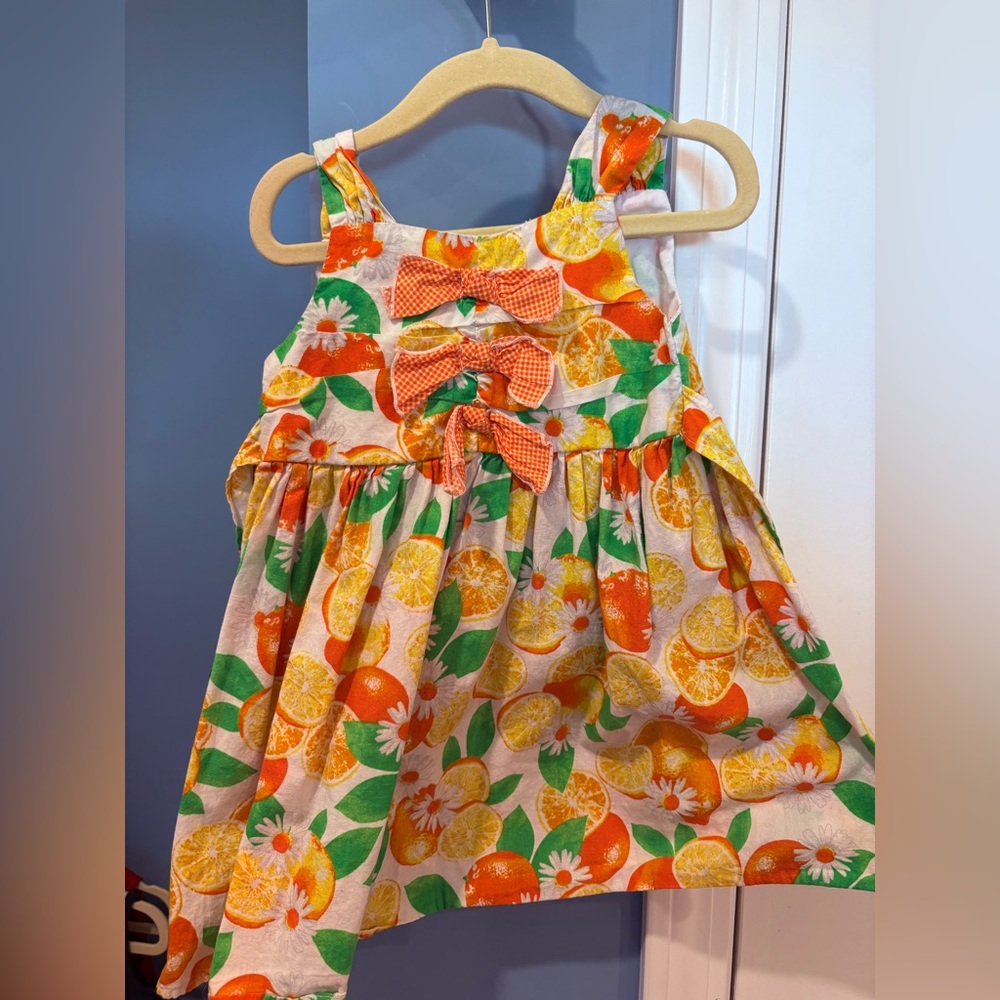 2t white dress with oranges